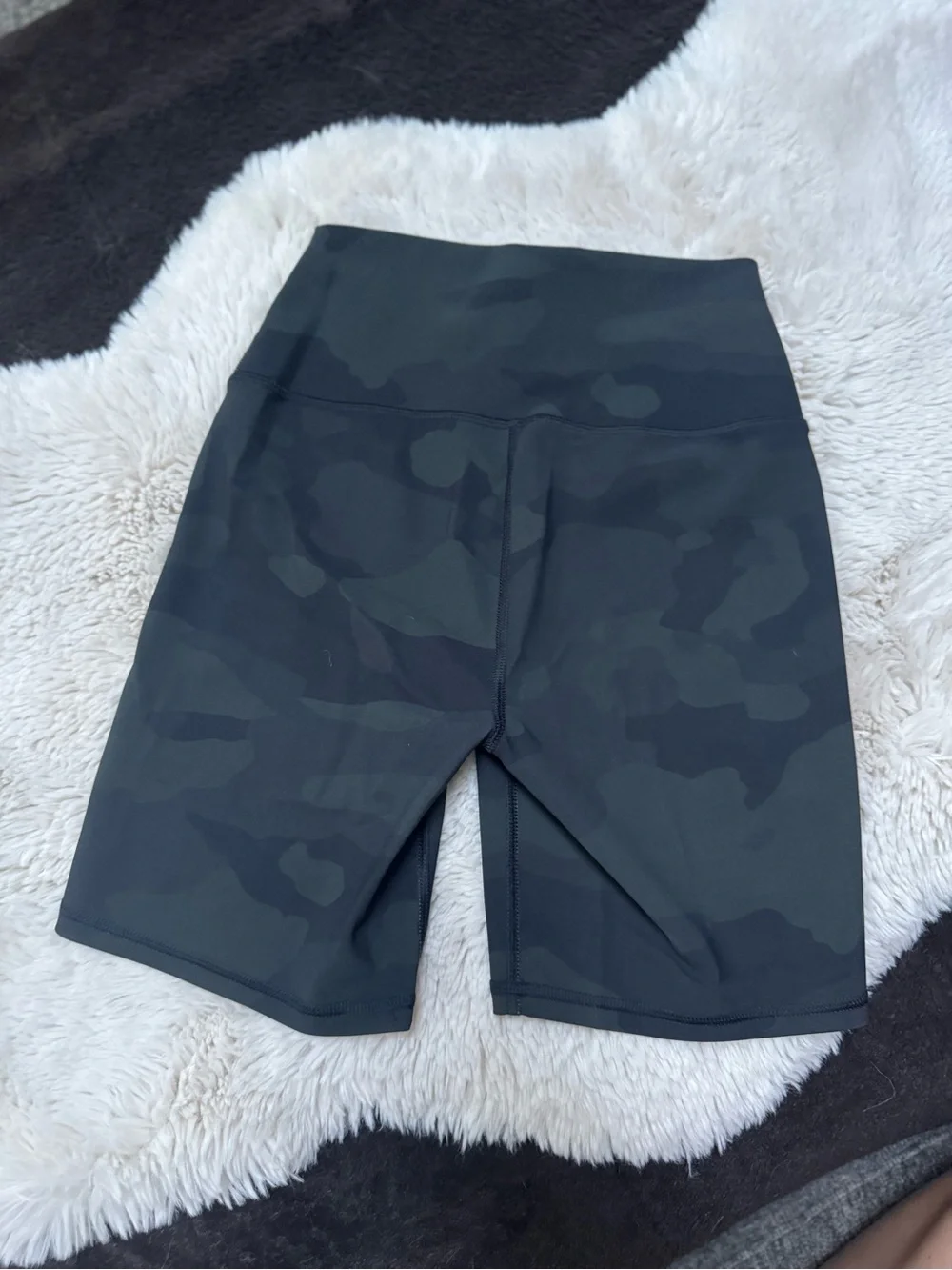 ALO Yoga Black Camo High-Waist Vapor Bike Shorts